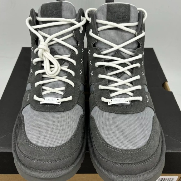 *NWT* UGG Australia Highland Heritage Hi Trainer Suede and Canvas Boots. - Picture 2 of 8